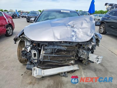 Piąte zdjęcie samochodu w środku: 2022 GENESIS G70 3.3T STANDARD VIN:KMTG54TE2NU094480 - miniatura