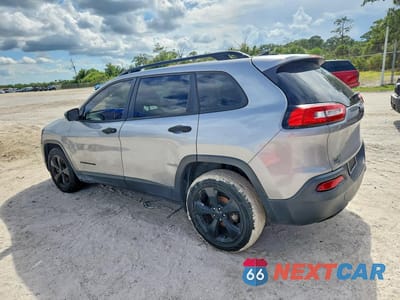 Drugie zdjęcie samochodu z przodu: 2022 JEEP CHEROKEE SPORT VIN:1C4PJLAB0GW362463 - miniatura