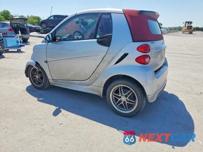 Drugie zdjęcie samochodu z przodu: 2013 SMART FORTWO PASSION VIN:WMEEK3BA8DK607587 - miniatura