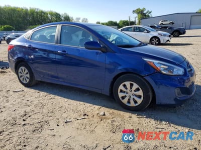 Czwarte zdjęcie samochodu z boku: 2017 HYUNDAI ACCENT SE VIN:KMHCT4AE2HU174965 - miniatura