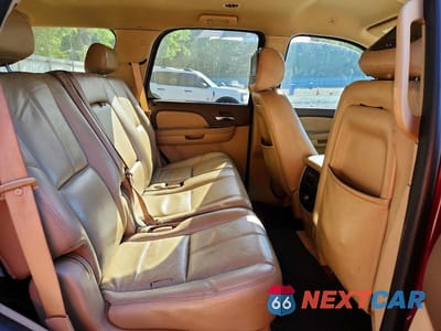 Zdjęcie 11 z 13 samochodu: 2007 GMC YUKON VIN:1GKFC13J97R214152 - miniatura
