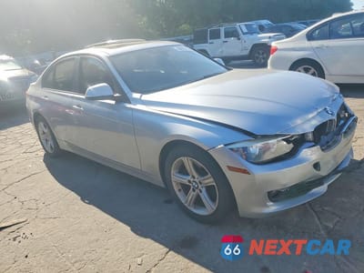 Czwarte zdjęcie samochodu z boku: 2013 BMW 328 I VIN:WBA3A5C53DF356117 - miniatura