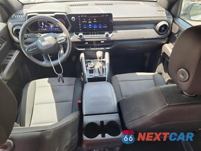 Zdjęcie 8 z 13 samochodu: 2024 CHEVROLET COLORADO TRAIL BOSS VIN:1GCPTEEK3R1153122 - miniatura