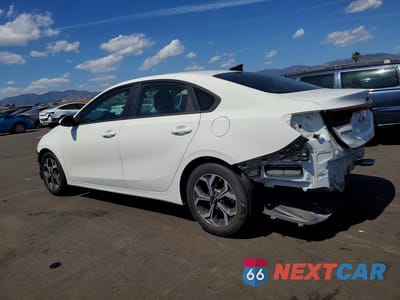 Drugie zdjęcie samochodu z przodu: 2020 KIA FORTE LXS VIN:3KPF24ADXLE257577 - miniatura