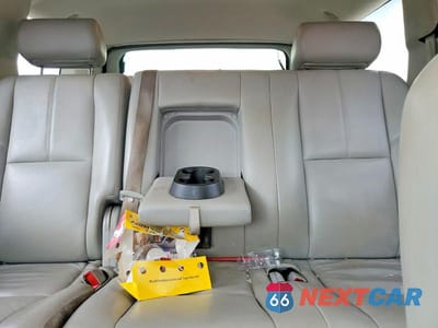 Zdjęcie 10 z 13 samochodu: 2010 CHEVROLET TAHOE K1500 LT VIN:1GNUKBE03AR123456 - miniatura