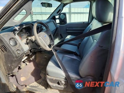 Piąte zdjęcie samochodu w środku: 2016 FORD F250 SUPER DUTY UTILITY / SERVICE TRUCK VIN:1FTBF2A65GEA72508 - miniatura