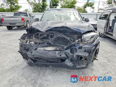 Piąte zdjęcie samochodu w środku: 2014 BMW X5 SDRIVE35I VIN:5UXKR2C59E0H31634 - miniatura