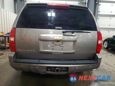 Zdjęcie 6 z 13 samochodu: 2011 CHEVROLET SUBURBAN K1500 LT VIN:1GNSKJE33BR334511 - miniatura