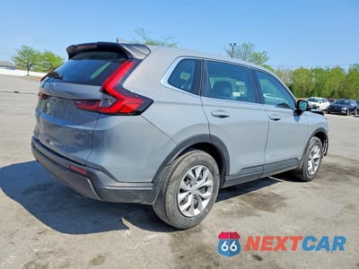 Trzecie zdjęcie samochodu z tyłu: 2023 HONDA CR-V LX VIN:7FARS4H26PE021837 - miniatura