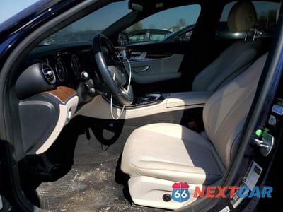 Zdjęcie 7 z 12 samochodu: 2018 MERCEDES-BENZ E 300 4MATIC VIN:WDDZF4KB5JA391854 - miniatura