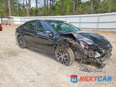 Czwarte zdjęcie samochodu z boku: 2022 TOYOTA CAMRY HYBRID SE VIN:4T1G31AK9NU591467 - miniatura