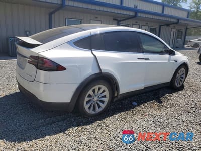 Trzecie zdjęcie samochodu z tyłu: 2020 TESLA MODEL X VIN:5YJXCAE22LF271752 - miniatura
