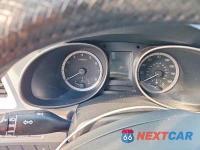 Zdjęcie 9 z 12 samochodu: 2018 HYUNDAI SANTA FE SE VIN:KM8SMDHF2JU261701 - miniatura