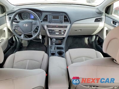 Zdjęcie 8 z 12 samochodu: 2017 HYUNDAI SONATA SE VIN:5NPE24AF8HH481334 - miniatura