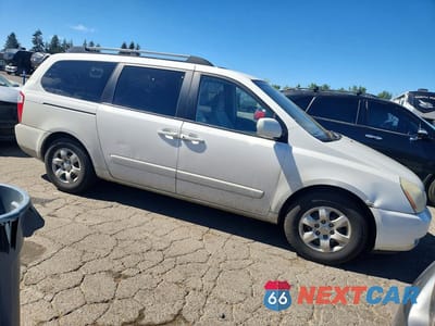 Czwarte zdjęcie samochodu z boku: 2006 KIA SEDONA LX VIN:KNDMB233066040906 - miniatura