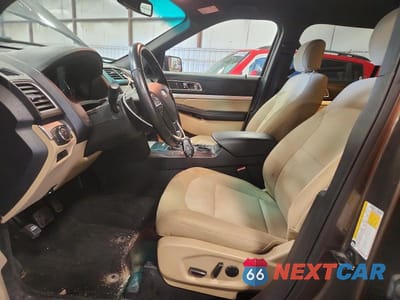 Zdjęcie 7 z 12 samochodu: 2016 FORD EXPLORER XLT VIN:1FM5K7DH8GGC57686 - miniatura