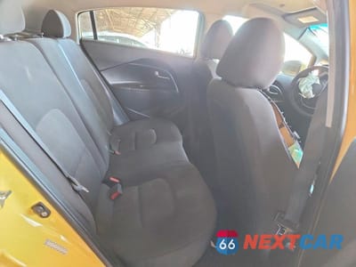 Zdjęcie 10 z 12 samochodu: 2016 KIA RIO LX VIN:KNADM4A34G6611546 - miniatura