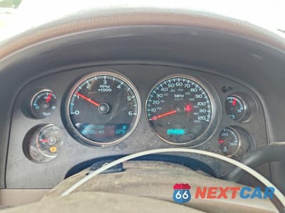 Zdjęcie 9 z 13 samochodu: 2013 CHEVROLET SUBURBAN K1500 LTZ VIN:1GNSKKE79DR166448 - miniatura