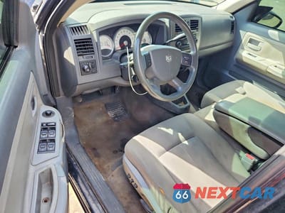 Zdjęcie 8 z 13 samochodu: 2006 DODGE DAKOTA QUAD SLT VIN:1D7HE48N56S506244 - miniatura