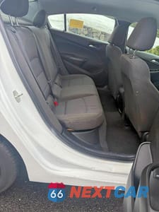 Zdjęcie 6 z 10 samochodu: 2019 CHEVROLET CRUZE LS VIN:1G1BC5SM6K7101351 - miniatura