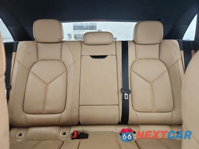 Zdjęcie 10 z 13 samochodu: 2022 PORSCHE MACAN VIN:WP1AA2A54NLB02641 - miniatura