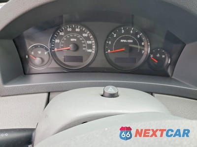 Zdjęcie 9 z 13 samochodu: 2006 JEEP GRAND CHEROKEE LAREDO VIN:1J4HR48N06C212771 - miniatura