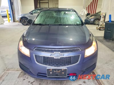 Piąte zdjęcie samochodu w środku: 2013 CHEVROLET CRUZE LS VIN:1G1PA5SG3D7178073 - miniatura