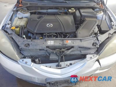 Zdjęcie 11 z 12 samochodu: 2005 MAZDA 3 HATCHBACK VIN:JM1BK343951292743 - miniatura