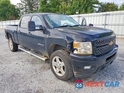Czwarte zdjęcie samochodu z boku: 2014 CHEVROLET SILVERADO K2500 HEAVY DUTY LTZ VIN:1GC1KYE86EF146371 - miniatura