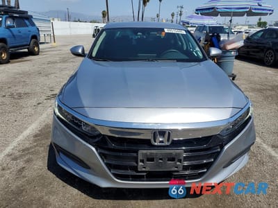 Piąte zdjęcie samochodu w środku: 2019 HONDA ACCORD LX VIN:1HGCV1F16KA083663 - miniatura