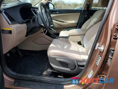 Zdjęcie 7 z 12 samochodu: 2017 HYUNDAI TUCSON SE VIN:KM8J23A45HU328760 - miniatura