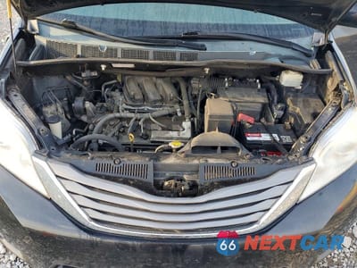 Zdjęcie 12 z 12 samochodu: 2014 TOYOTA SIENNA XLE 8-PASSENGER VIN:5TDYK3DC1ES446326 - miniatura