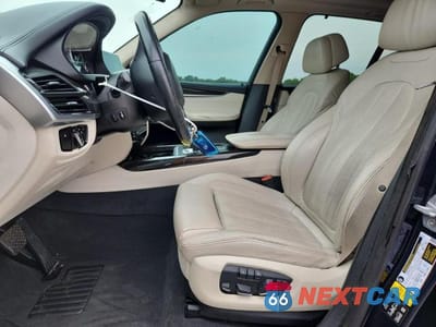 Zdjęcie 7 z 13 samochodu: 2016 BMW X5 XDRIVE50I VIN:5UXKR6C56G0J82711 - miniatura