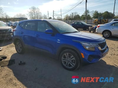 Czwarte zdjęcie samochodu z boku: 2022 KIA SELTOS LX VIN:KNDEPCAA7N7288382 - miniatura