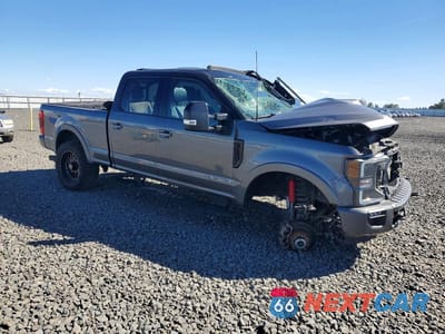Czwarte zdjęcie samochodu z boku: 2022 FORD F250 SUPER DUTY VIN:1FT8W2BT6NEE81449 - miniatura