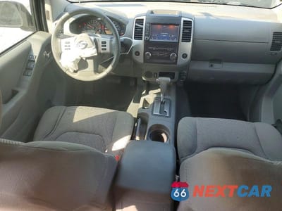 Zdjęcie 8 z 12 samochodu: 2019 NISSAN FRONTIER SV VIN:1N6DD0ER1KN734310 - miniatura