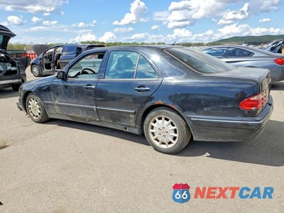 Drugie zdjęcie samochodu z przodu: 2001 MERCEDES-BENZ E 320 VIN:WDBJF65J41B310812 - miniatura