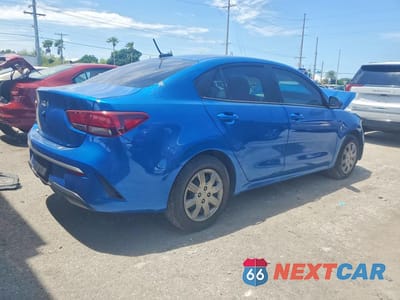 Trzecie zdjęcie samochodu z tyłu: 2023 KIA RIO S VIN:3KPA24AD4PE581365 - miniatura