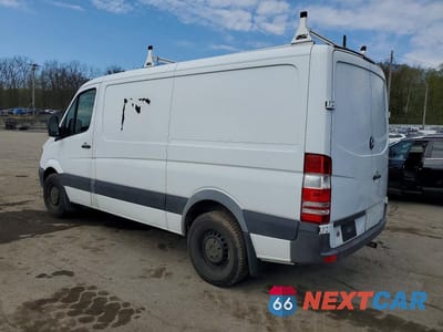 Drugie zdjęcie samochodu z przodu: 2017 MERCEDES BENZ SPRINTER 2500 DELIVERY VAN VIN:WD3PE7CD7HP511399 - miniatura