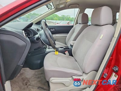Zdjęcie 7 z 13 samochodu: 2013 NISSAN ROGUE S VIN:JN8AS5MT9DW542947 - miniatura