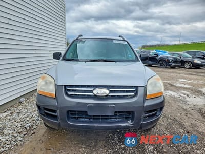 Piąte zdjęcie samochodu w środku: 2008 KIA SPORTAGE LX VIN:KNDJE723587531395 - miniatura
