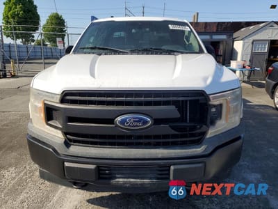Piąte zdjęcie samochodu w środku: 2019 FORD F150 SUPERCREW VIN:1FTFW1E52KKC34201 - miniatura