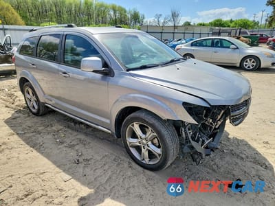 Czwarte zdjęcie samochodu z boku: 2017 DODGE JOURNEY CROSSROAD VIN:3C4PDCGB0HT516112 - miniatura