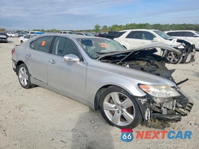 Czwarte zdjęcie samochodu z boku: 2011 LEXUS LS 460 BASE VIN:JTHBL5EF0B5104275 - miniatura