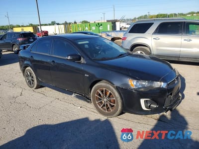 Czwarte zdjęcie samochodu z boku: 2017 MITSUBISHI LANCER ES VIN:JA32U2FU3HU002962 - miniatura