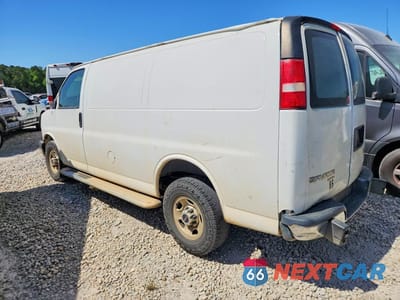 Drugie zdjęcie samochodu z przodu: 2015 GMC SAVANA G2500 DELIVERY VAN VIN:1GTW7FCF6F1907444 - miniatura