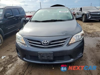 Piąte zdjęcie samochodu w środku: 2013 TOYOTA COROLLA LE VIN:2T1BU4EE5DC085969 - miniatura