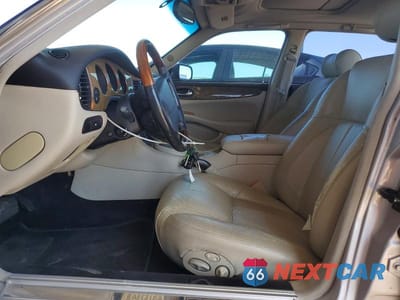 Zdjęcie 7 z 13 samochodu: 2001 JAGUAR XJR VIN:SAJDA15B61MF37307 - miniatura