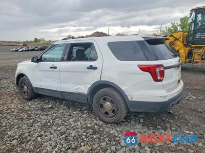 Drugie zdjęcie samochodu z przodu: 2016 FORD EXPLORER POLICE INTERCEPTOR VIN:1FM5K8AR8GGA78101 - miniatura