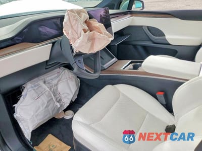 Zdjęcie 8 z 12 samochodu: 2022 TESLA MODEL X VIN:7SAXCDE51NF335684 - miniatura